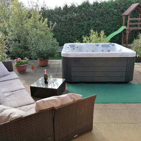 Vár-lak Apartamento *
